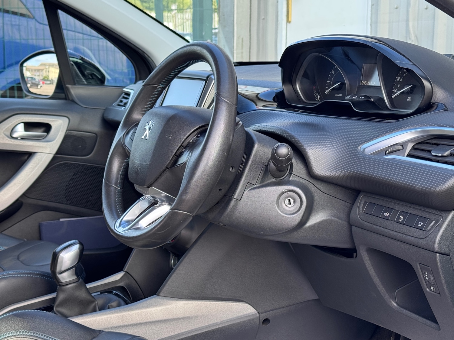 Used Peugeot 2008 2015 for sale - 76226173: Photo 17