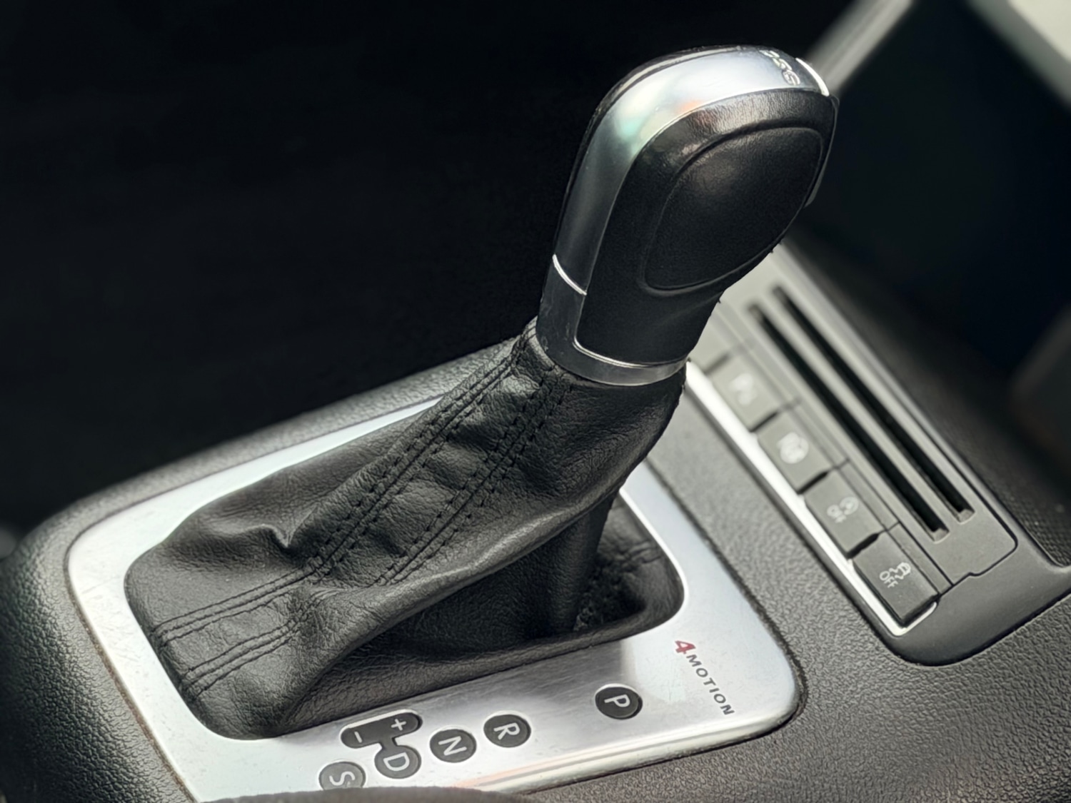 Used Volkswagen Tiguan 2014 for sale - 77370979: Photo 11