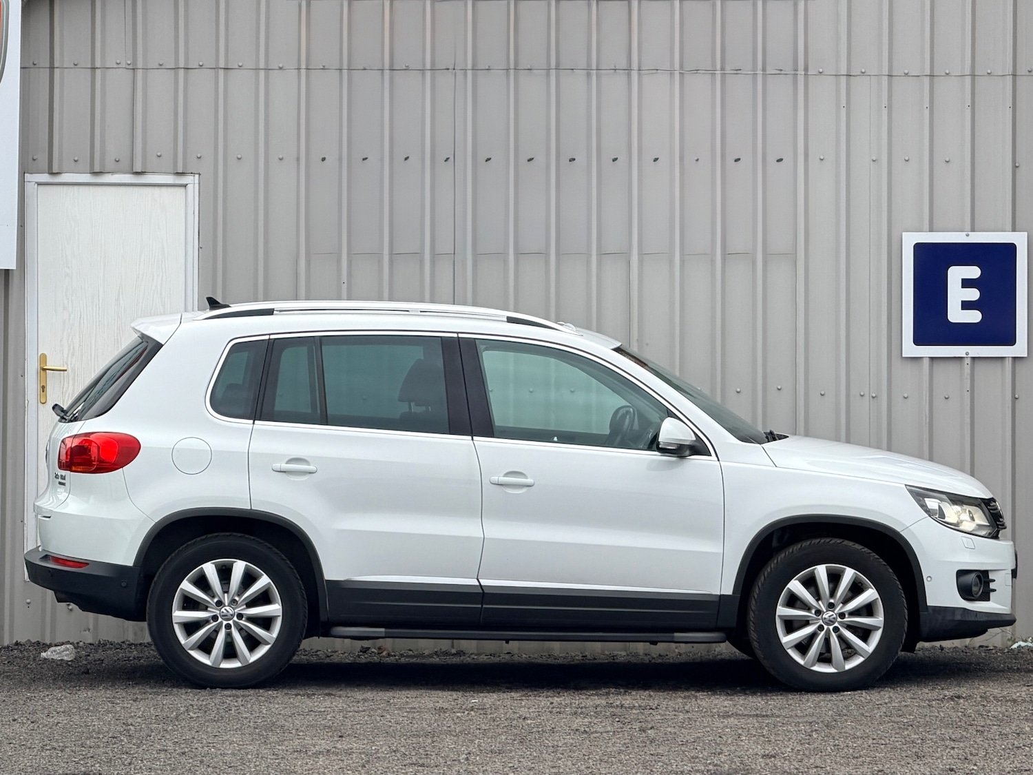 Used Volkswagen Tiguan 2014 for sale - 77370979: Photo 6
