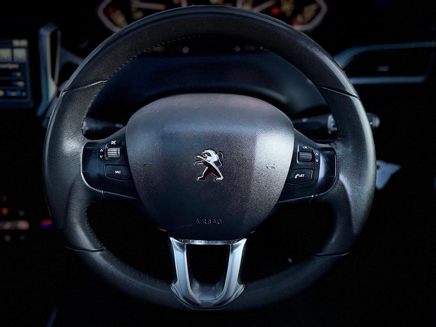 Used Peugeot 208 2014 for sale - 77893151: Photo 11