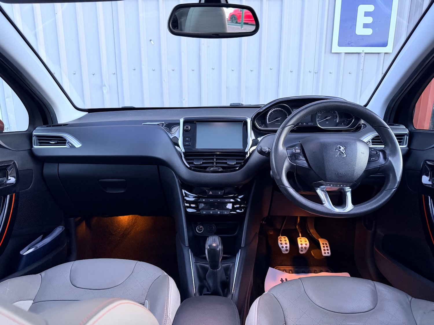 Used Peugeot 208 2014 for sale - 77893151: Photo 15