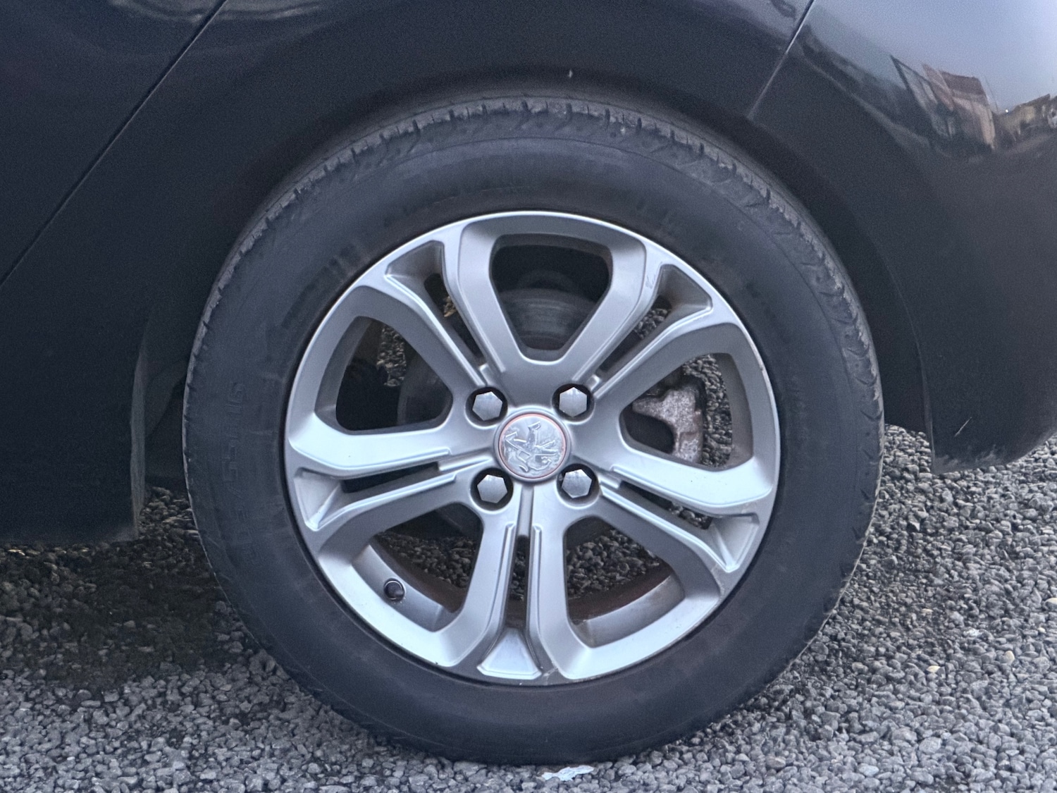 Used Peugeot 208 2014 for sale - 77893151: Photo 27