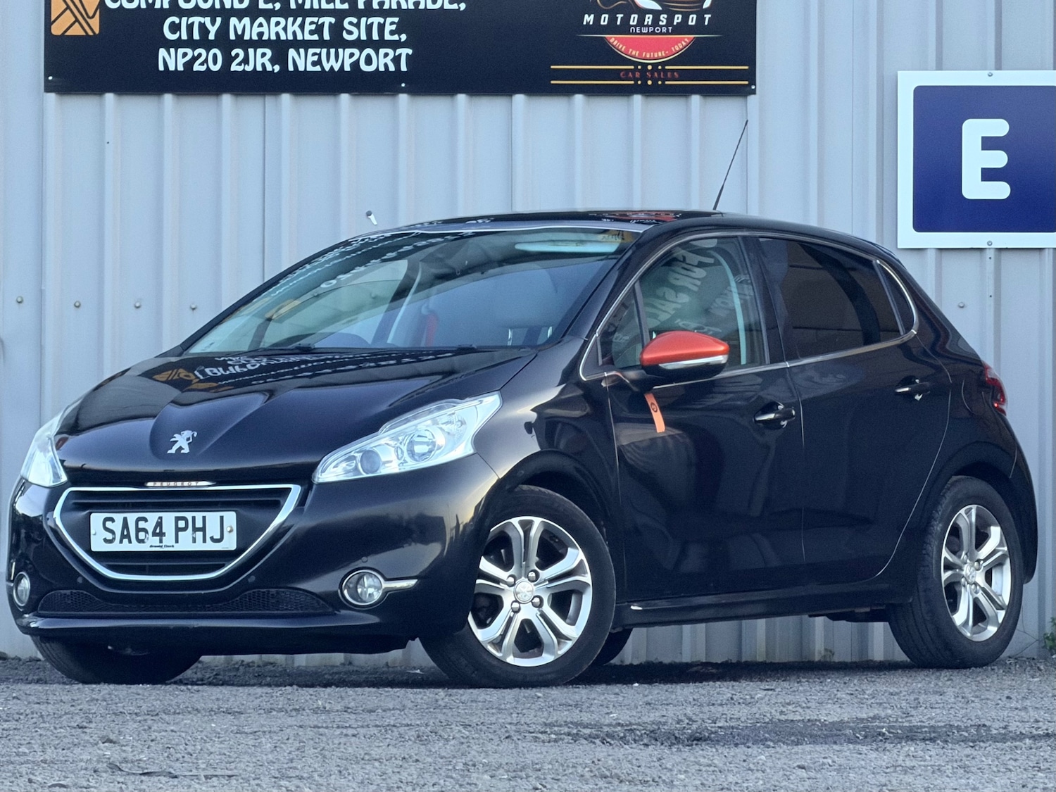 Used Peugeot 208 2014 for sale - 77893151: Photo 3