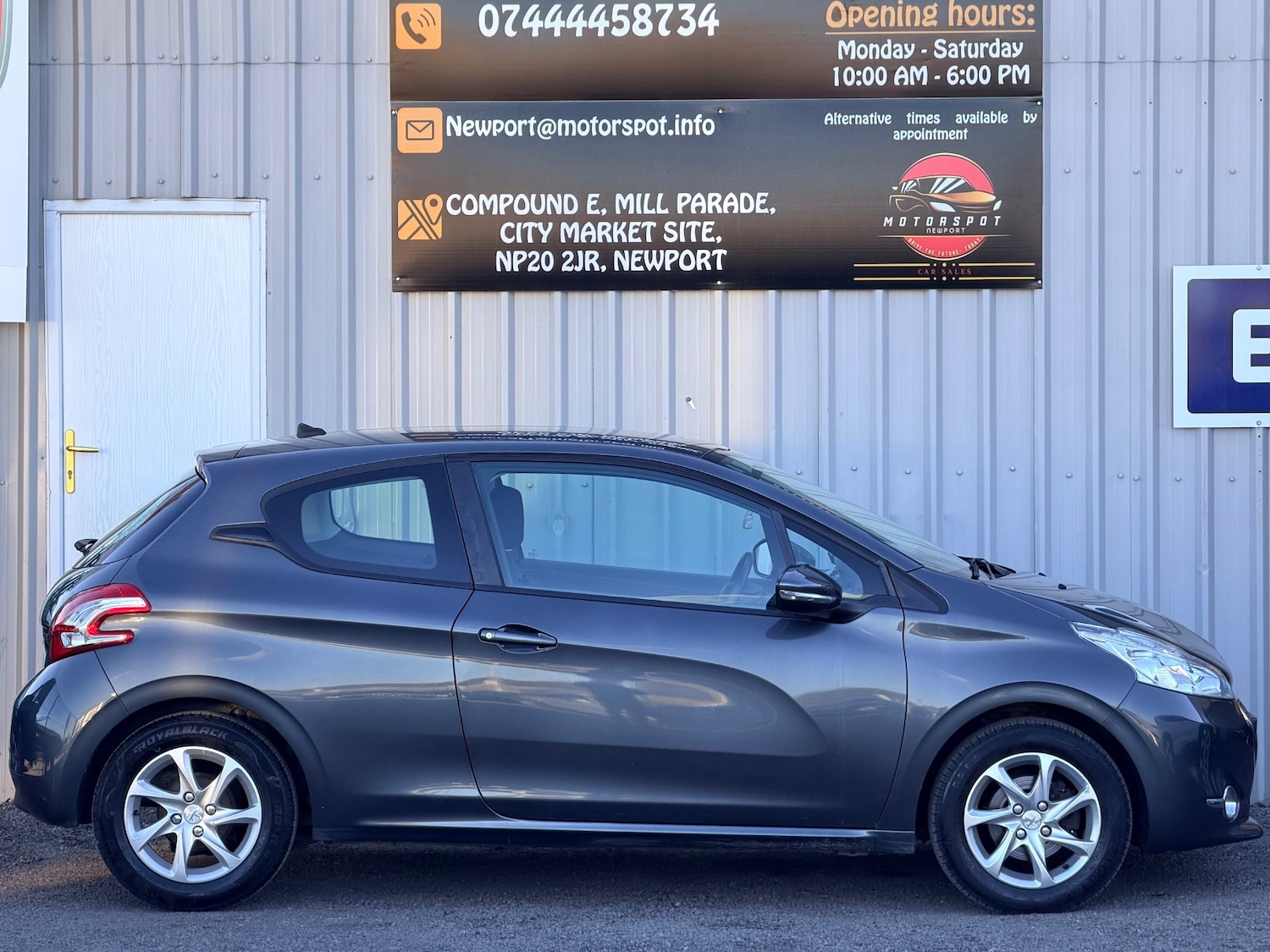 Used Peugeot 208 2014 for sale - 76655625: Photo 7