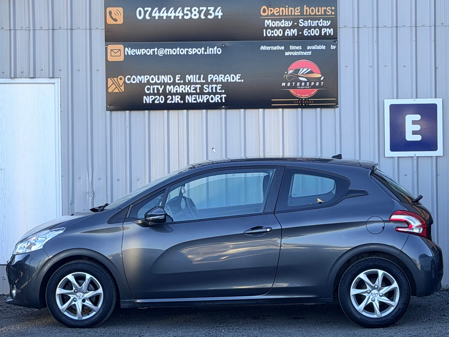 Used Peugeot 208 2014 for sale - 76655625: Photo 8