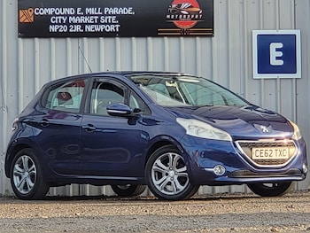 Used Peugeot 208 2013 for sale - 75600371: Photo