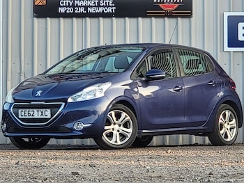 Used Peugeot 208 2013 for sale - 75600371: Photo