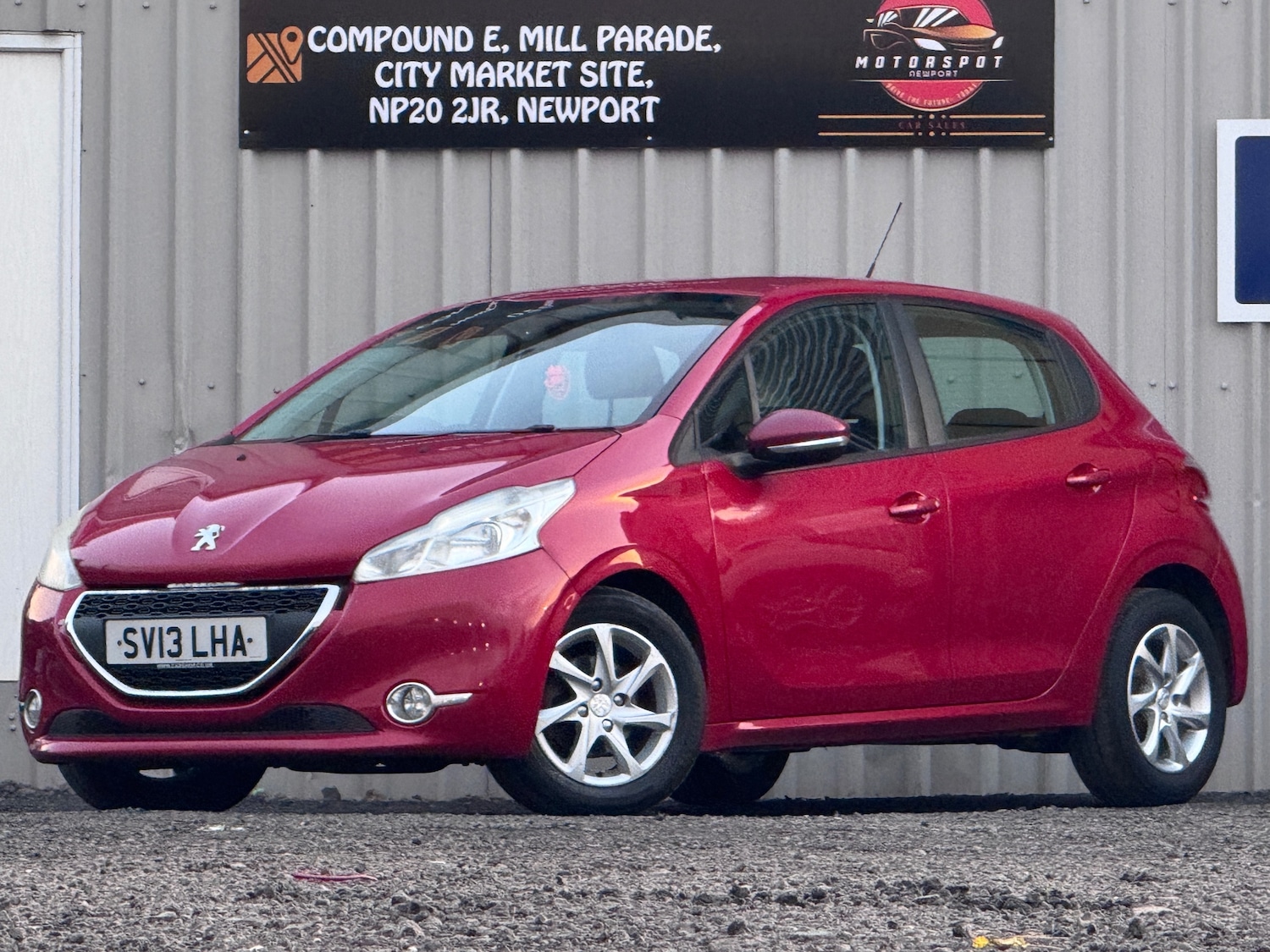 Used Peugeot 208 2013 for sale - 76369506: Photo 4
