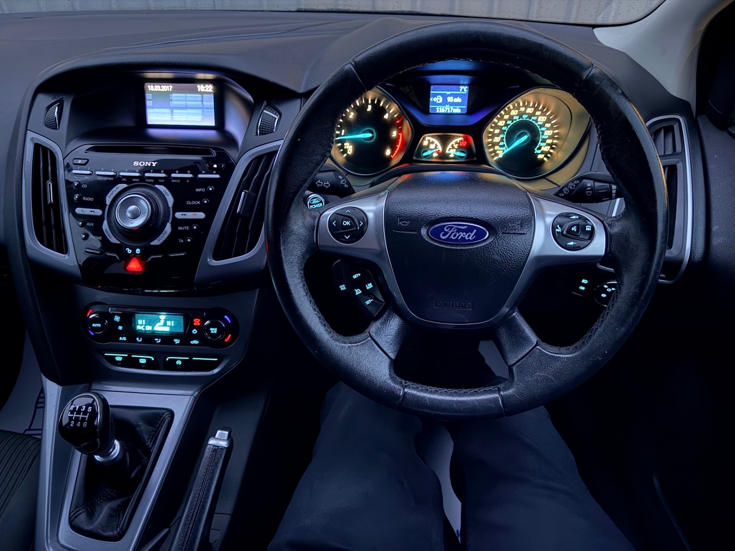 Used Ford Focus 2013 for sale - 76713353: Photo 20