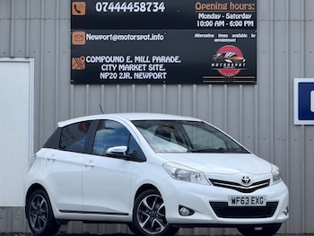 2013 (63) - 1.33 VVT-i Trend 5dr