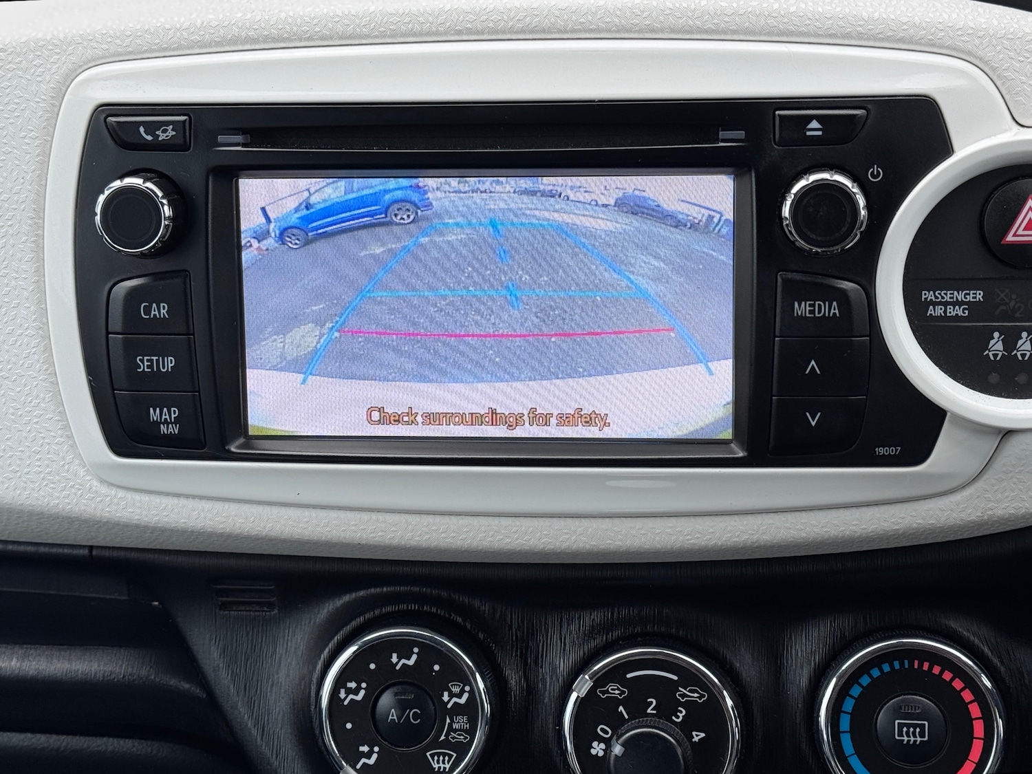 Used Toyota Yaris 2013 for sale - 76348714: Photo 20