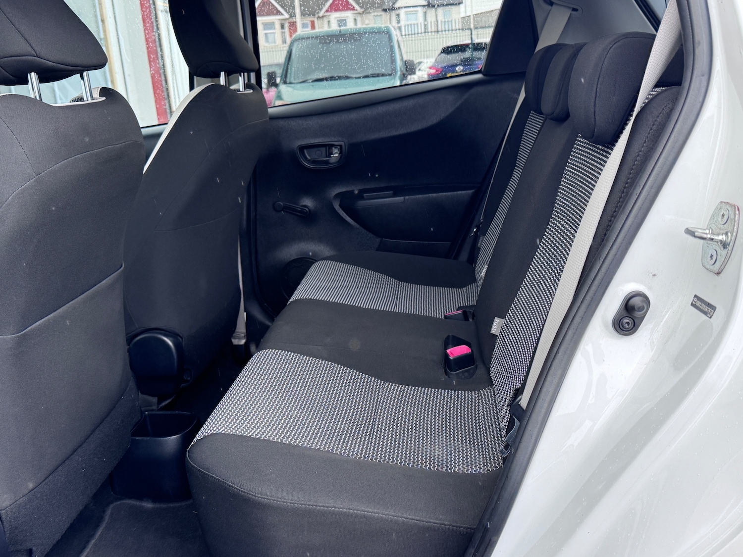 Used Toyota Yaris 2013 for sale - 76348714: Photo 21