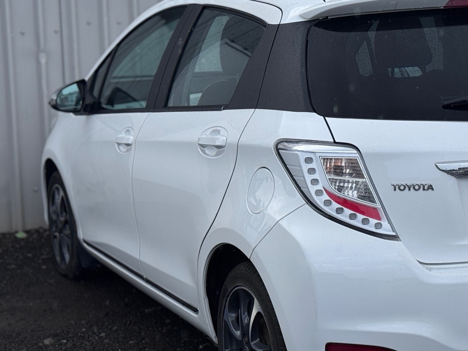 Used Toyota Yaris 2013 for sale - 76348714: Photo 25