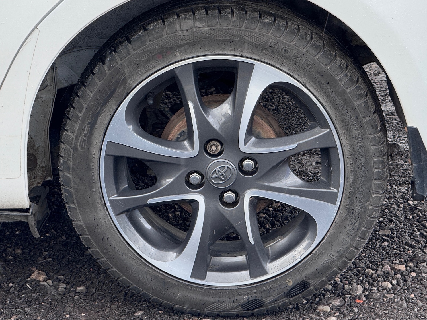 Used Toyota Yaris 2013 for sale - 76348714: Photo 26