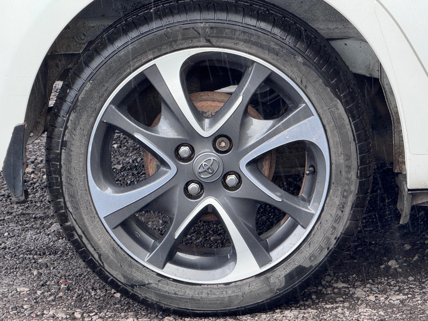 Used Toyota Yaris 2013 for sale - 76348714: Photo 29