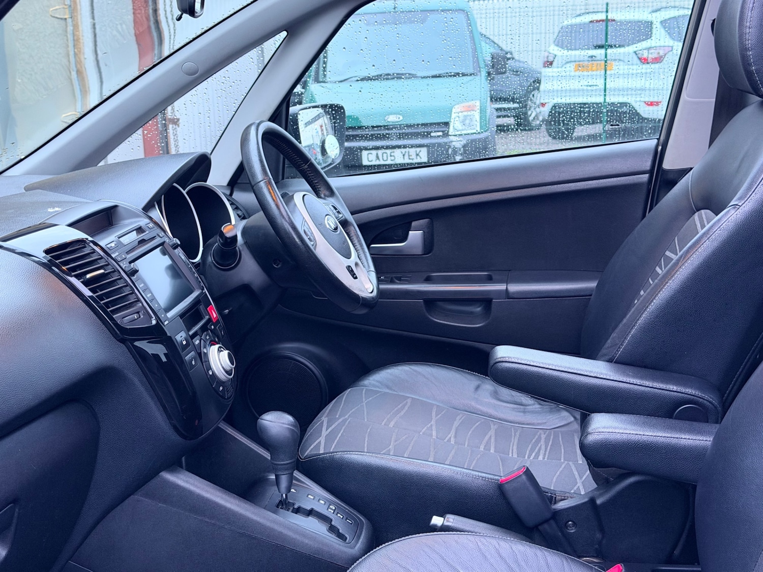 Used Kia Venga 2013 for sale - 77319934: Photo 17