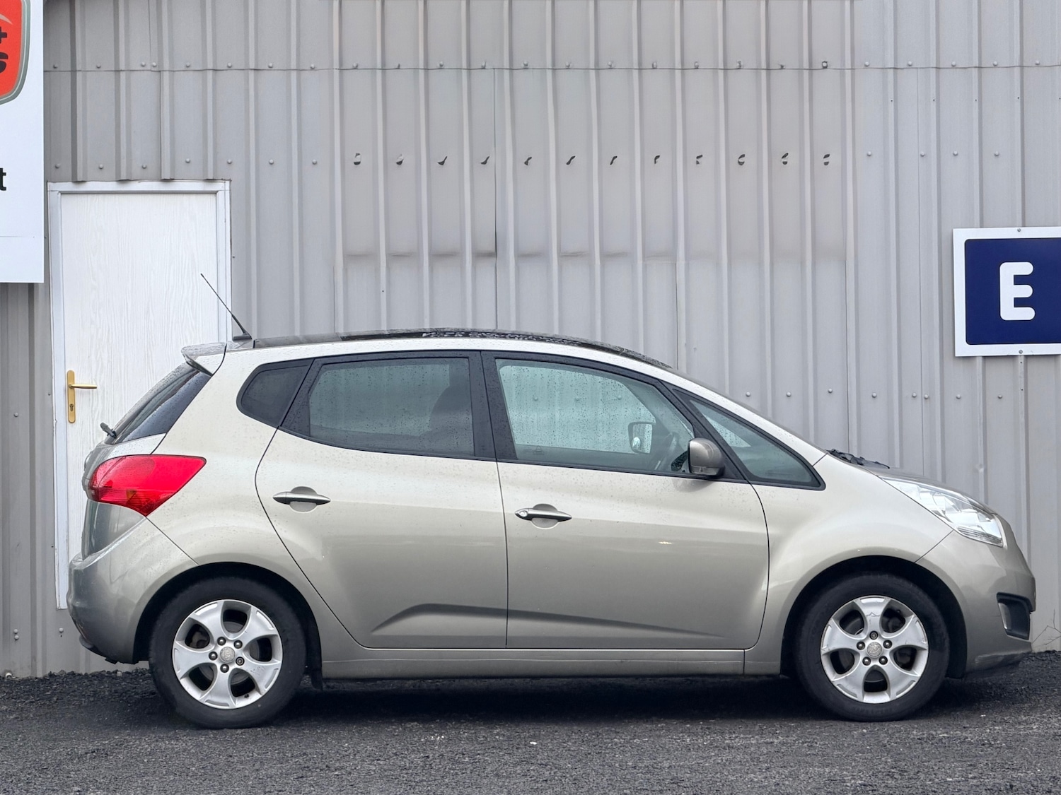 Used Kia Venga 2013 for sale - 77319934: Photo 6