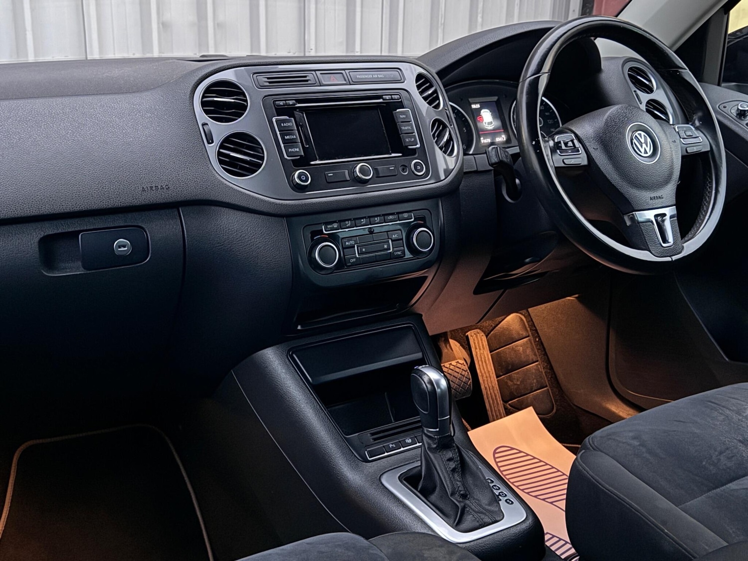 Used Volkswagen Tiguan 2014 for sale - 76295318: Photo 13