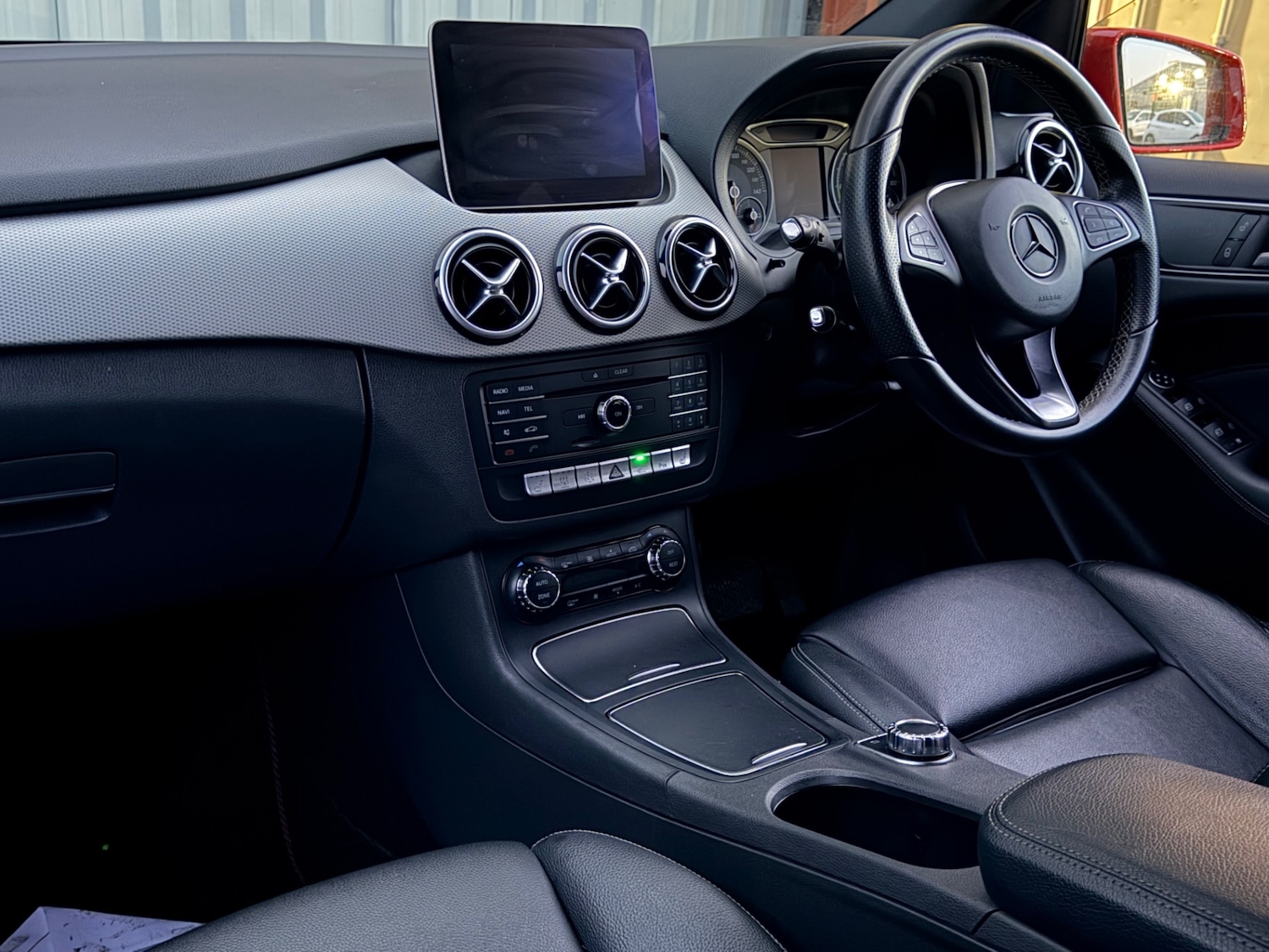 Used Mercedes-Benz B Class 2016 for sale - 76964307: Photo 10