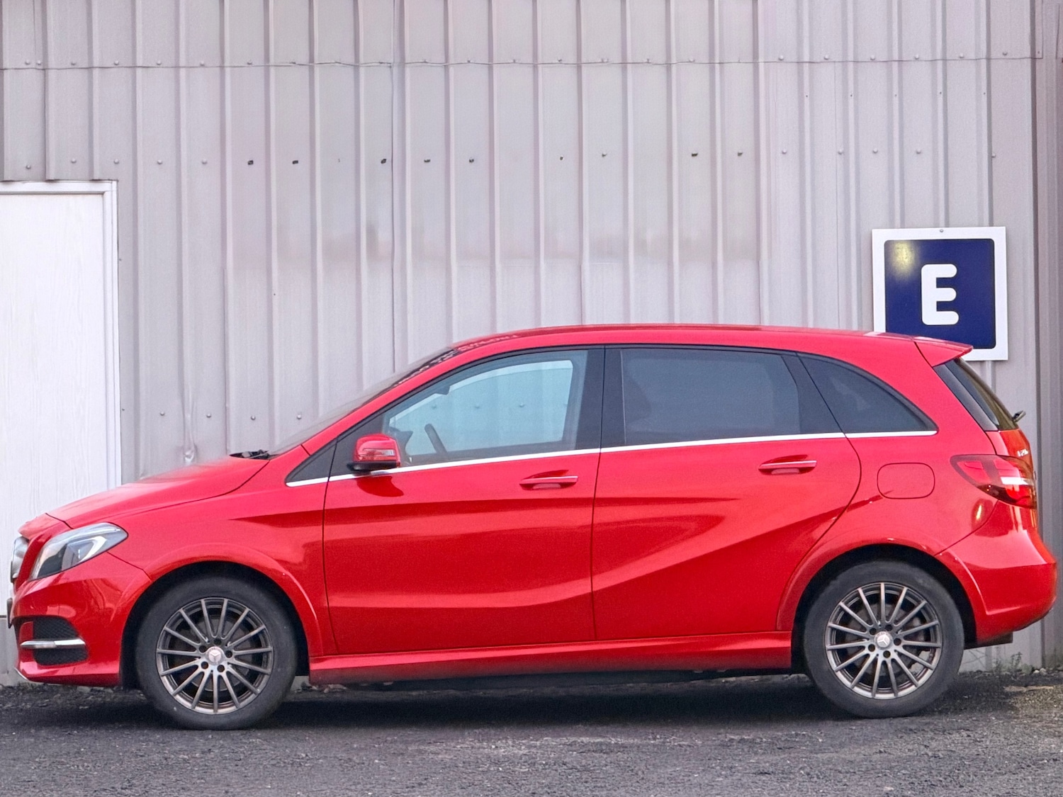 Used Mercedes-Benz B Class 2016 for sale - 76964307: Photo 31