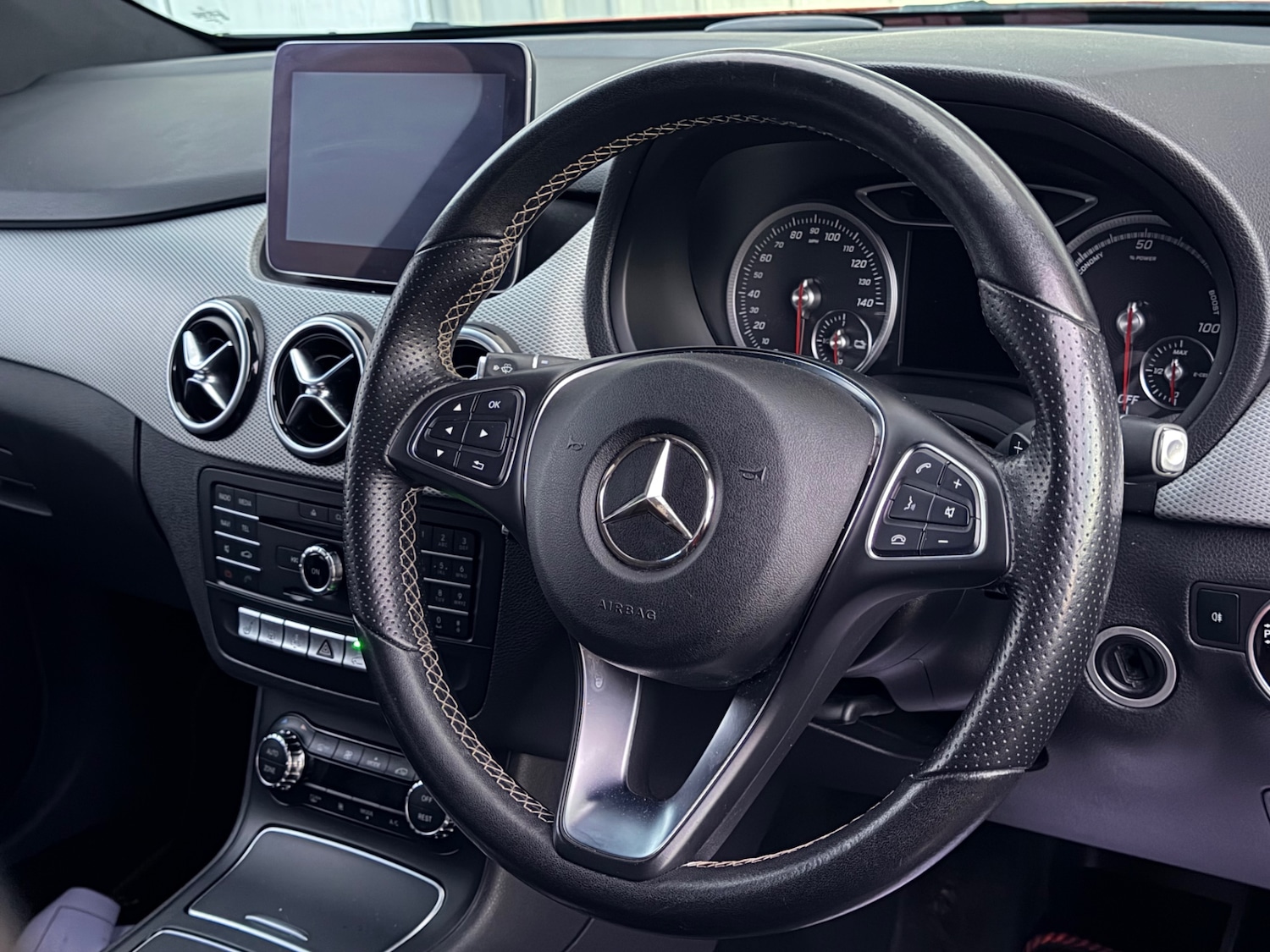 Used Mercedes-Benz B Class 2016 for sale - 76964307: Photo 8