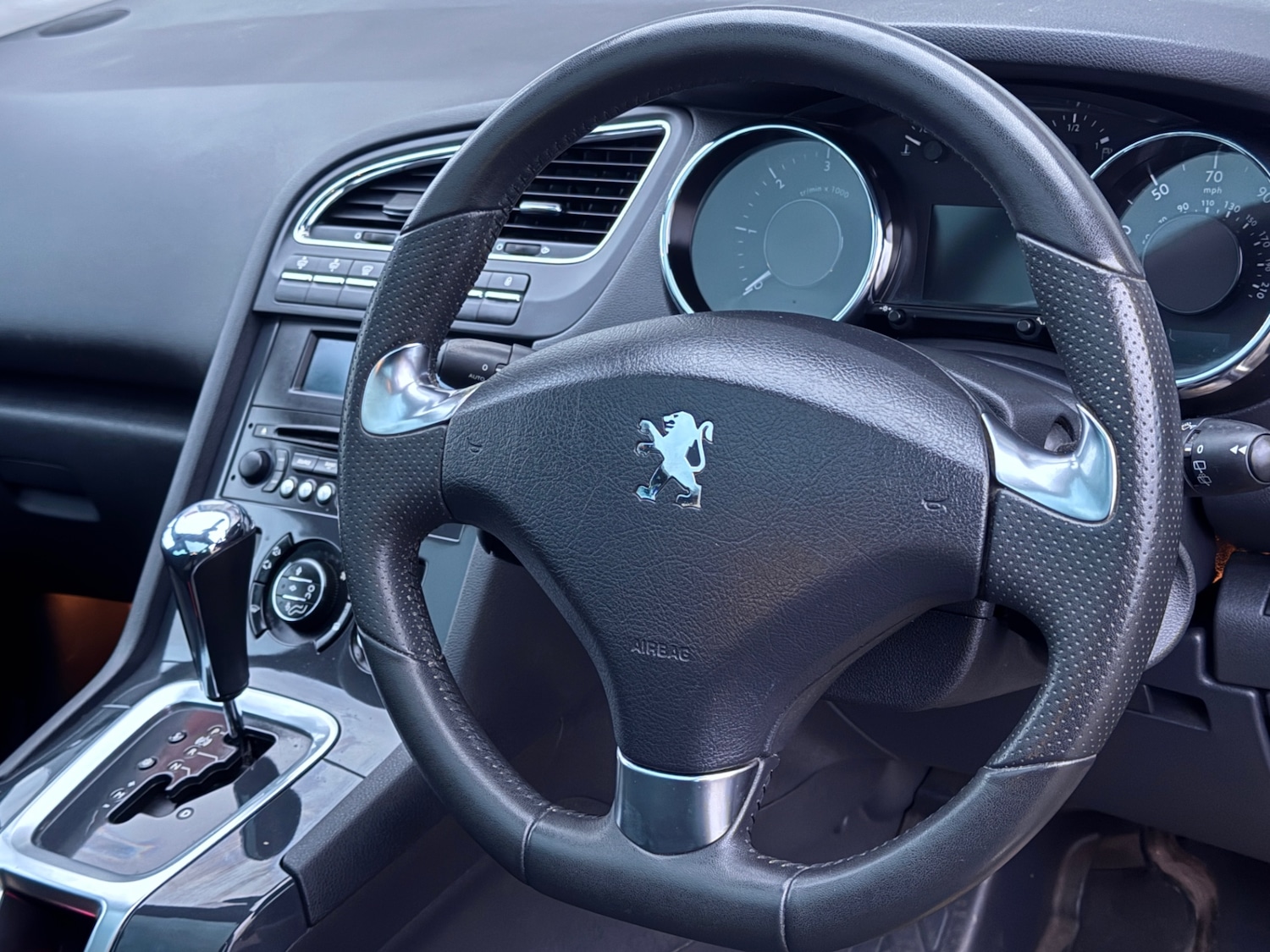 Used Peugeot 5008 2013 for sale - 76348708: Photo 11