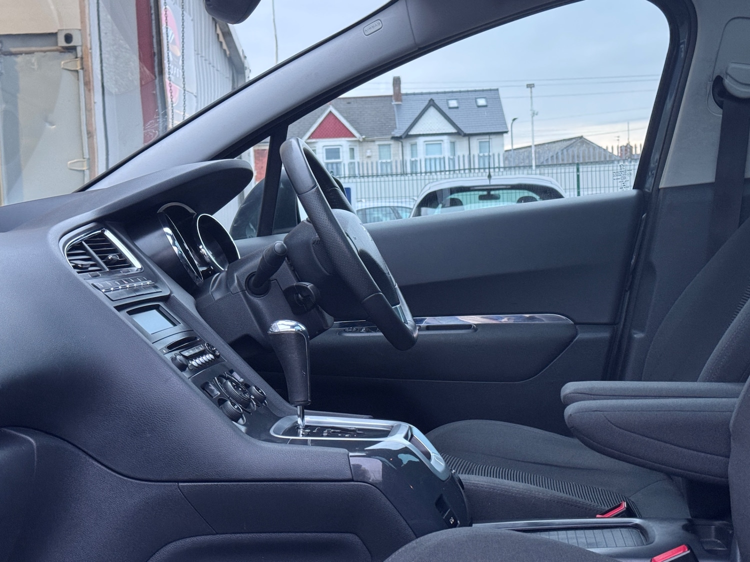 Used Peugeot 5008 2013 for sale - 76348708: Photo 19