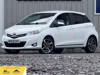 Used Toyota Yaris 2013 for sale - 75977344: Photo