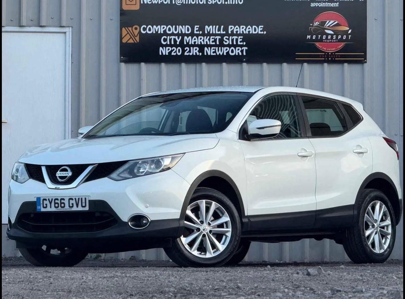 Used Nissan Qashqai 2016 for sale - 76897294: Photo 2