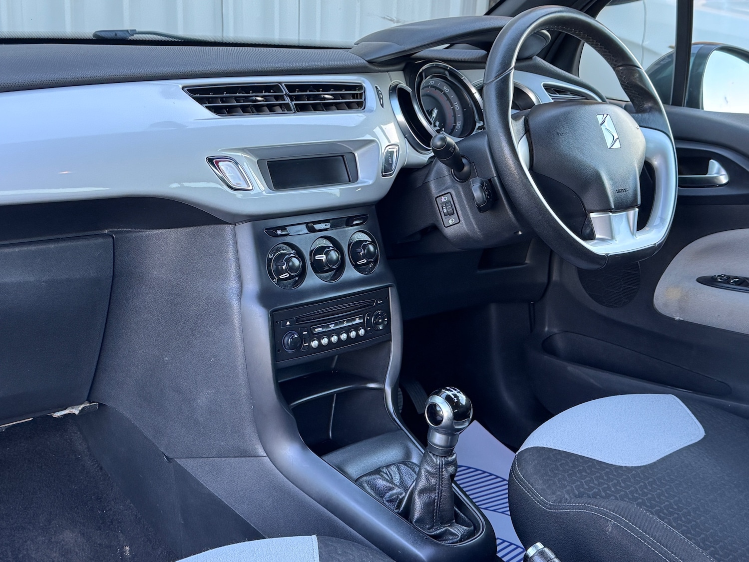 Used Citroen DS3 2014 for sale - 76250801: Photo 12