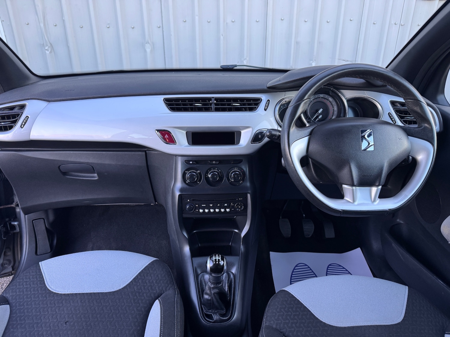 Used Citroen DS3 2014 for sale - 76250801: Photo 15