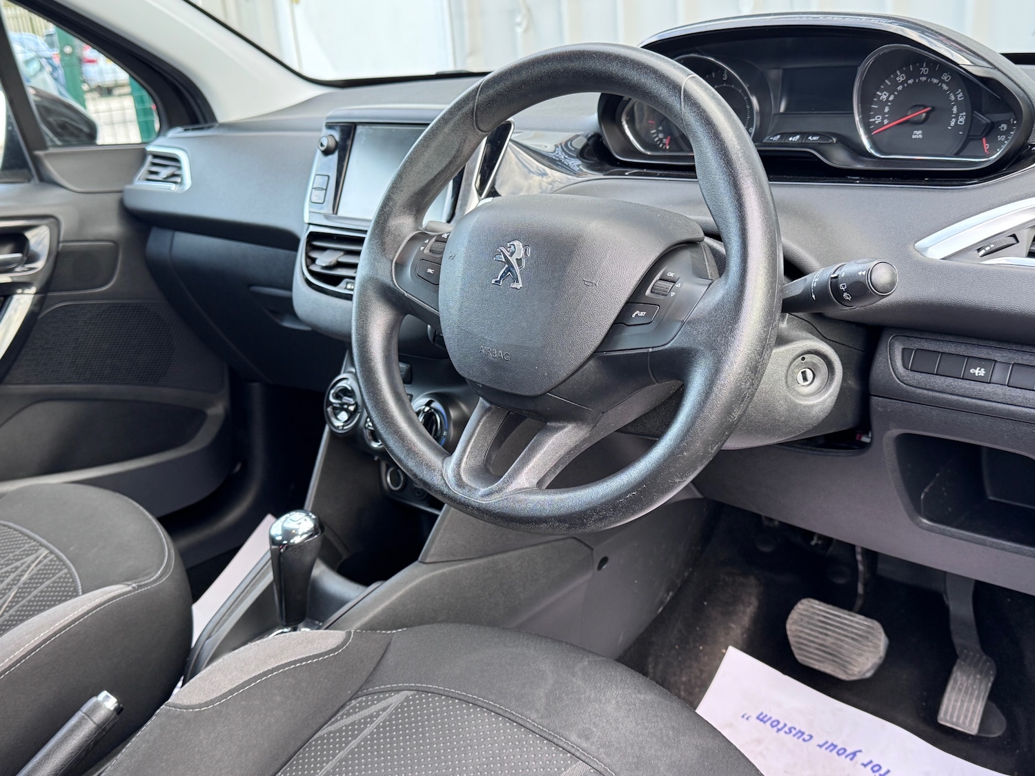 Used Peugeot 208 2013 for sale - 76348711: Photo 14