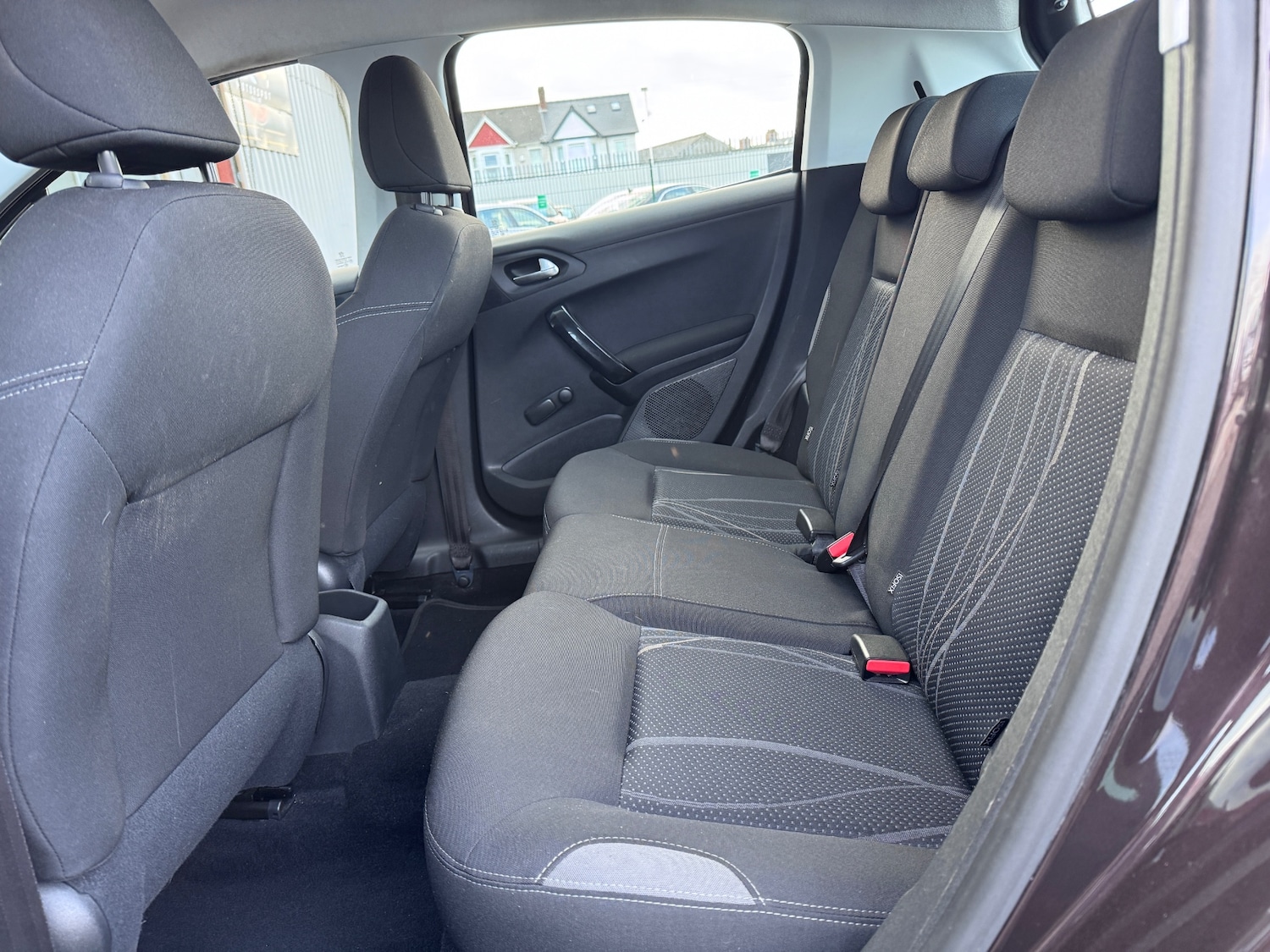 Used Peugeot 208 2013 for sale - 76348711: Photo 21
