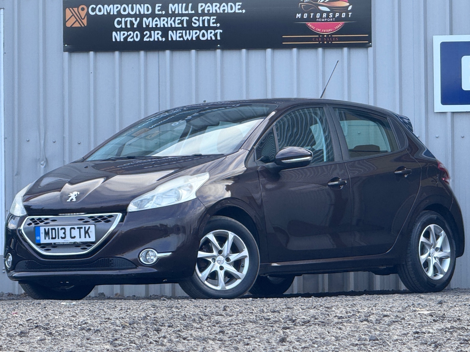 Used Peugeot 208 2013 for sale - 76348711: Photo 3