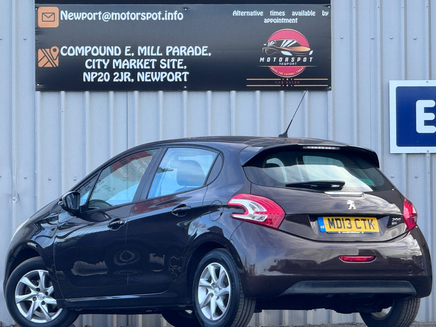 Used Peugeot 208 2013 for sale - 76348711: Photo 6