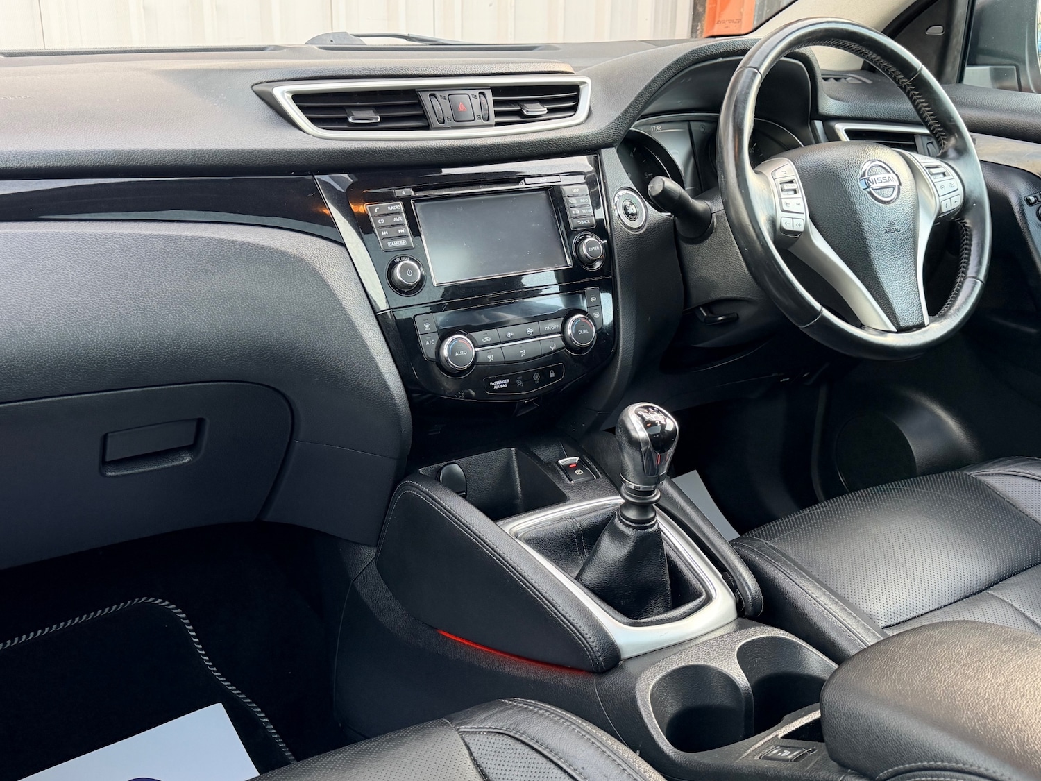 Used Nissan Qashqai 2015 for sale - 78048409: Photo 11