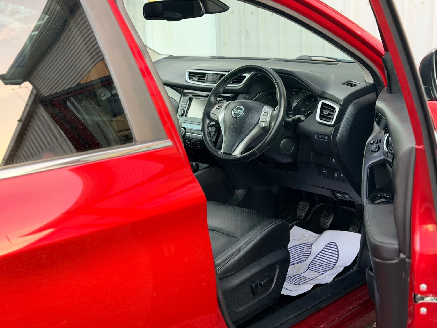 Used Nissan Qashqai 2015 for sale - 78048409: Photo 9