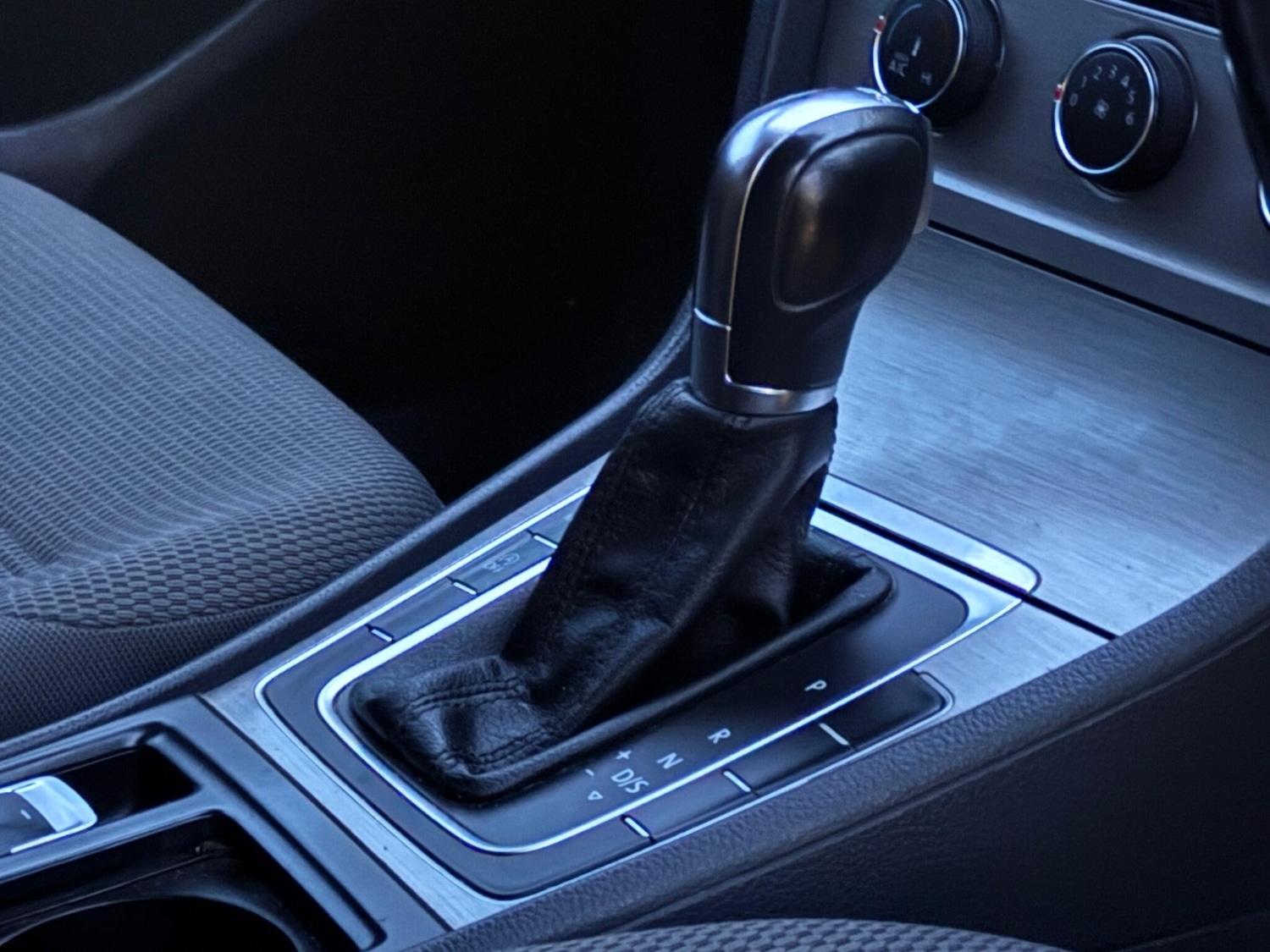 Used Volkswagen Golf 2014 for sale - 76159081: Photo 12
