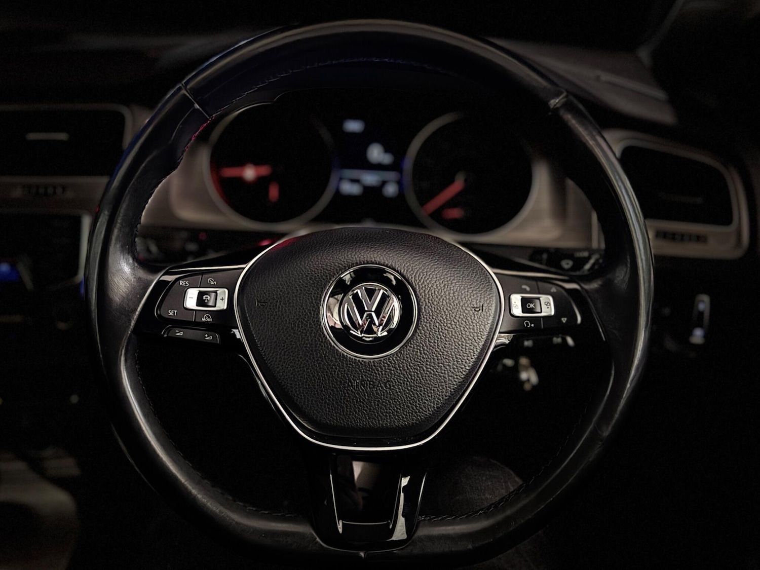Used Volkswagen Golf 2014 for sale - 76189459: Photo 12