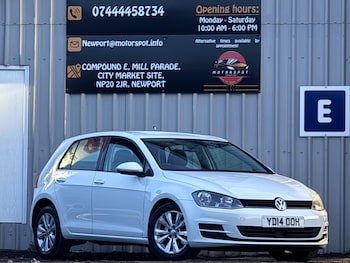 Volkswagen - Golf
