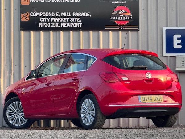 Used Vauxhall Astra 2014 for sale - 76175210: Photo 6