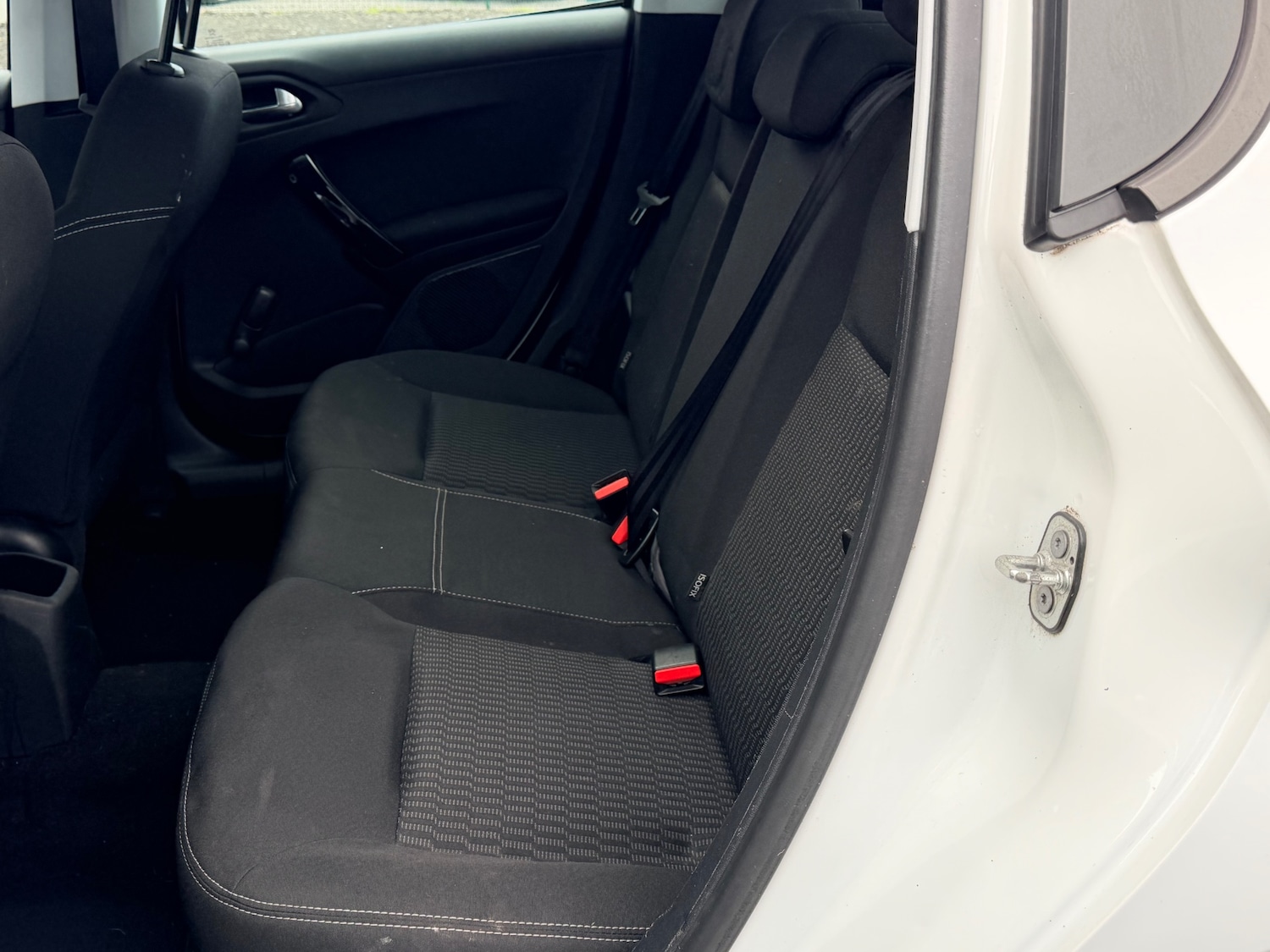 Used Peugeot 208 2015 for sale - 77118899: Photo 21