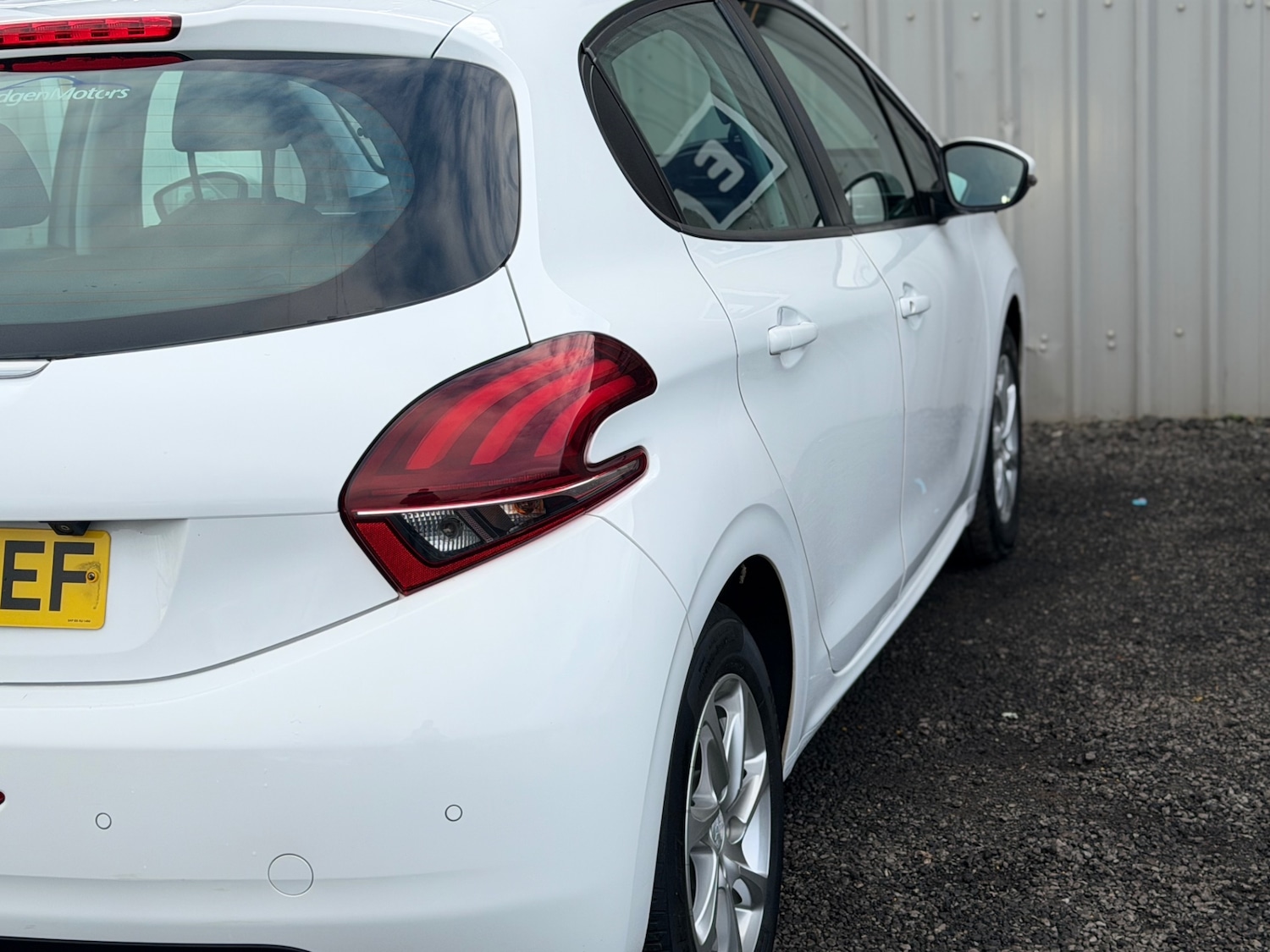 Used Peugeot 208 2015 for sale - 77118899: Photo 23