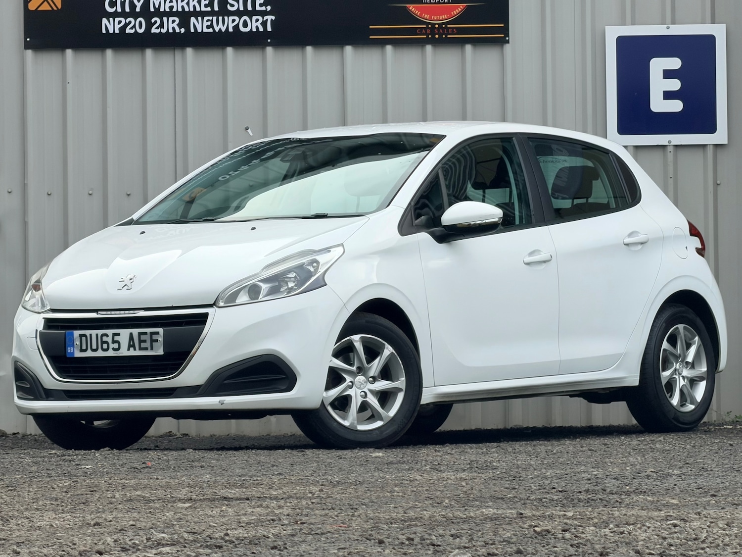 Used Peugeot 208 2015 for sale - 77118899: Photo 3