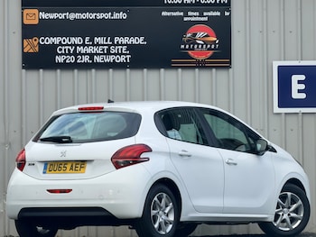 Used Peugeot 208 2015 for sale - 77118899: Photo