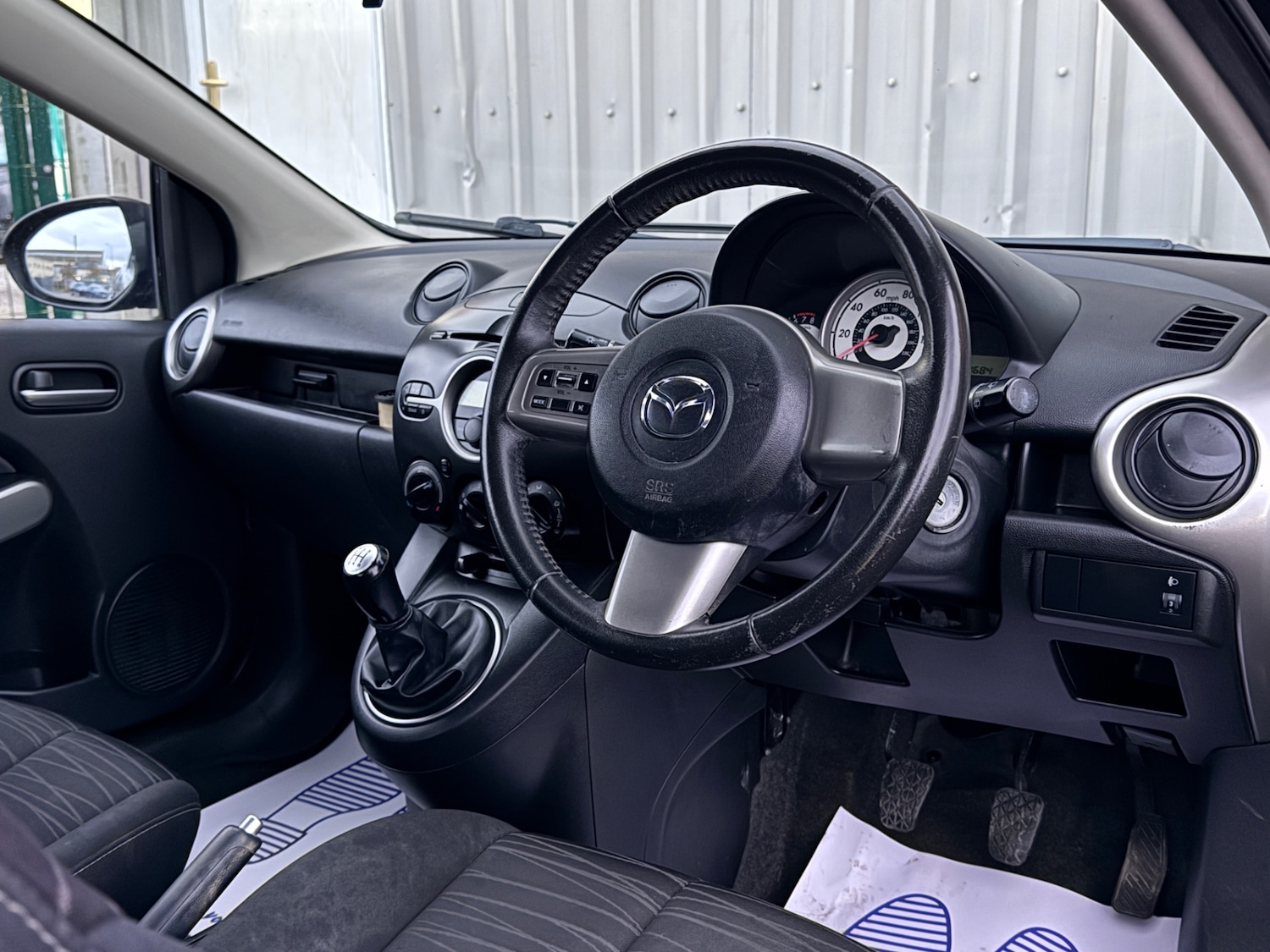 Used Mazda Mazda2 2010 for sale - 77101448: Photo 12