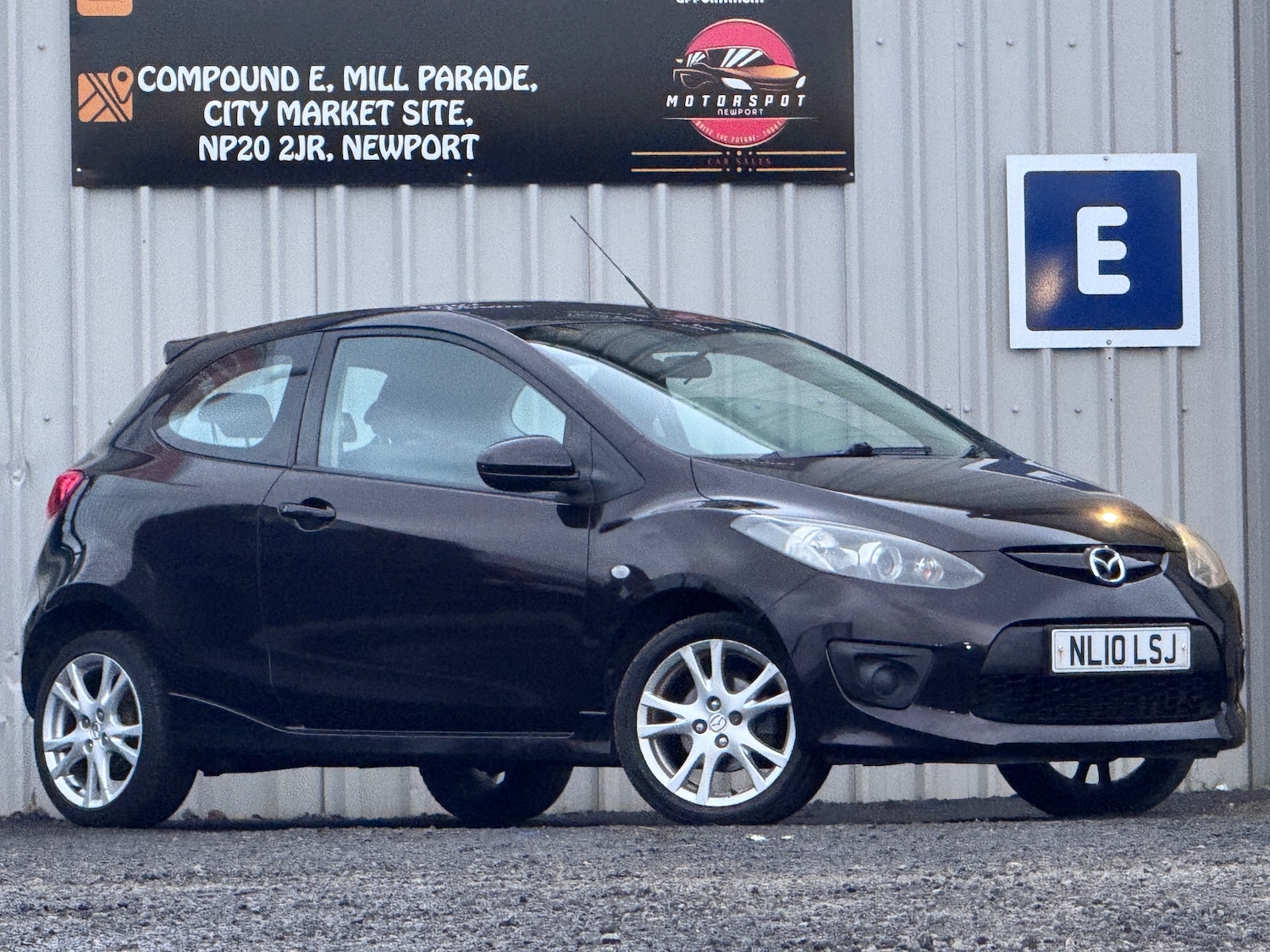 Used Mazda Mazda2 2010 for sale - 77101448: Photo 2