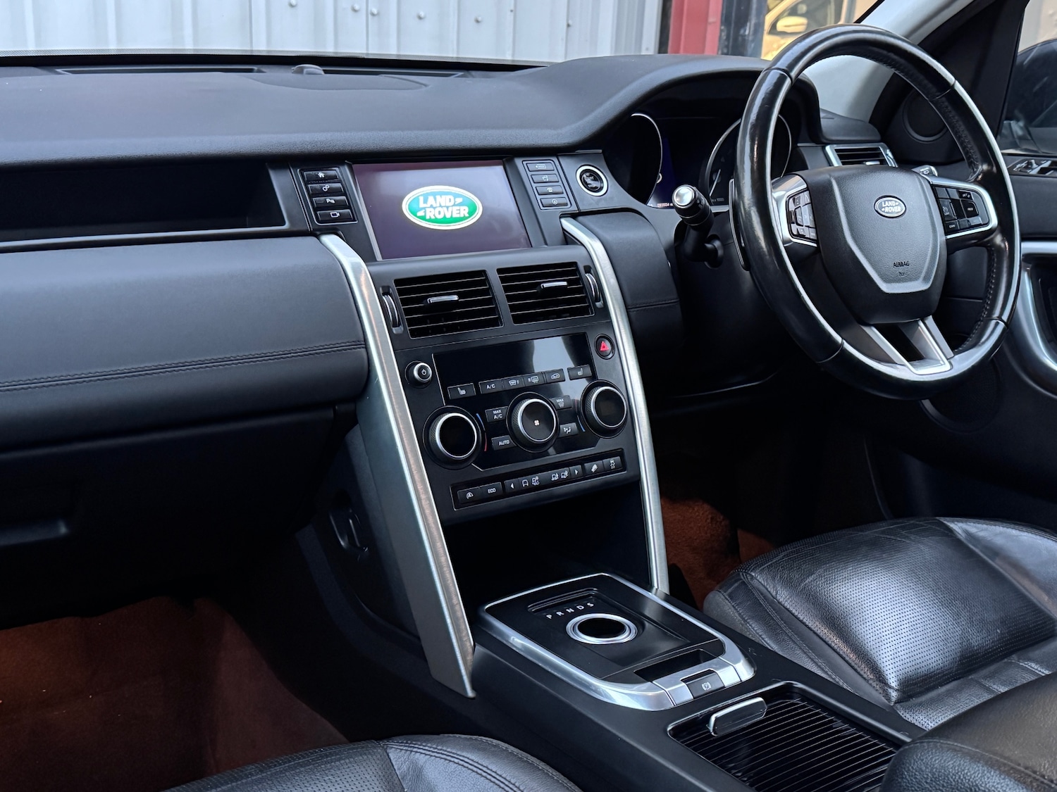 Used Land Rover Discovery Sport 2016 for sale - 76179095: Photo 14