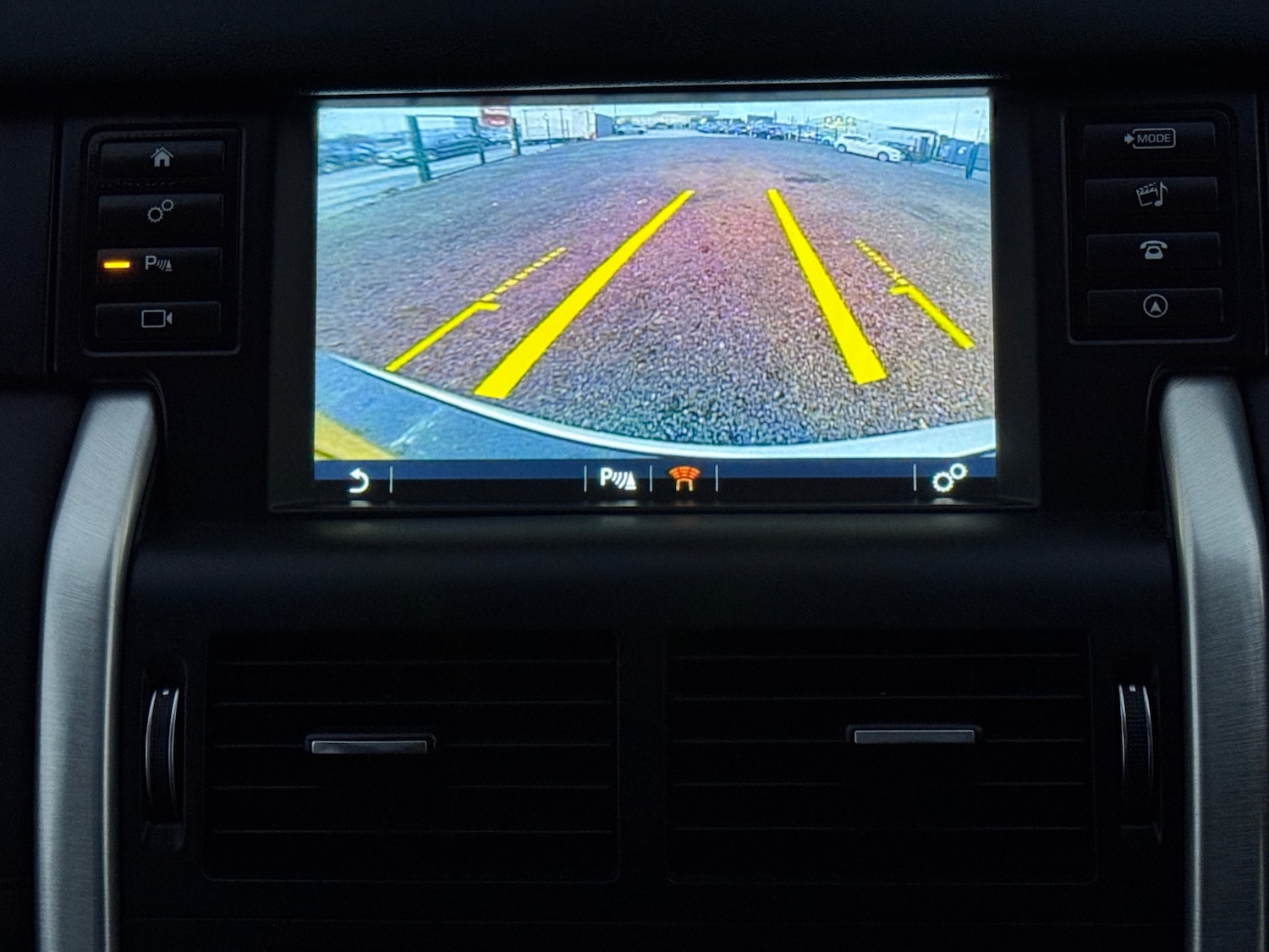 Used Land Rover Discovery Sport 2016 for sale - 76179095: Photo 26