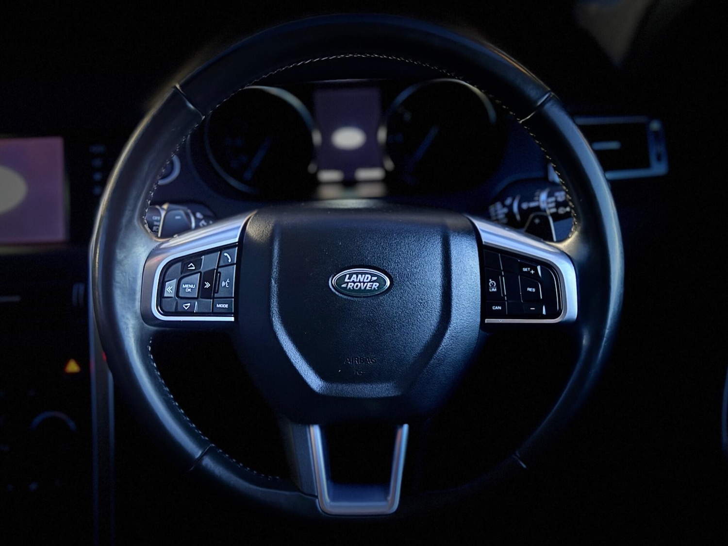 Used Land Rover Discovery Sport 2017 for sale - 76251212: Photo 12